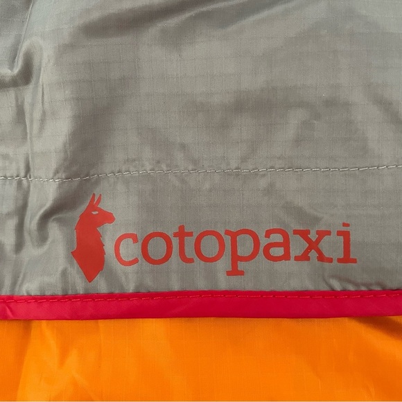 Cotopaxi Teca half zip packable hooded windbreaker jacket 27109 - Picture 5 of 7